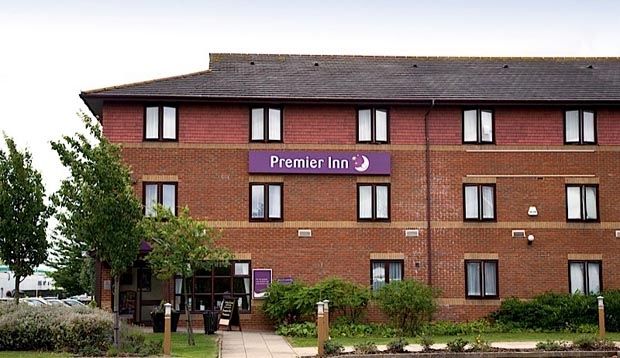Premier Inn Хантингдон Экстерьер фото